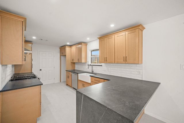 5022 Hazelton Street, Houston, TX 77035