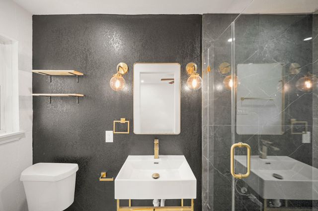 5022 Hazelton Street, Houston, TX 77035