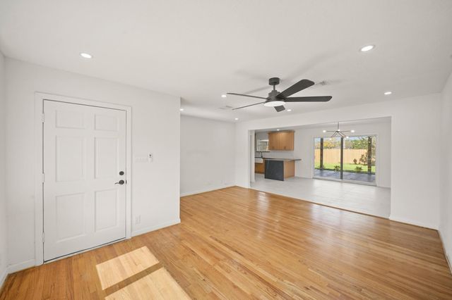 5022 Hazelton Street, Houston, TX 77035