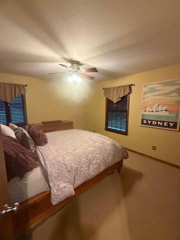 6741 Lakeside Circle W, Columbus, OH 43085