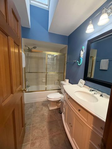 6741 Lakeside Circle W, Columbus, OH 43085
