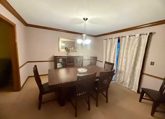 6741 Lakeside Circle W, Columbus, OH 43085