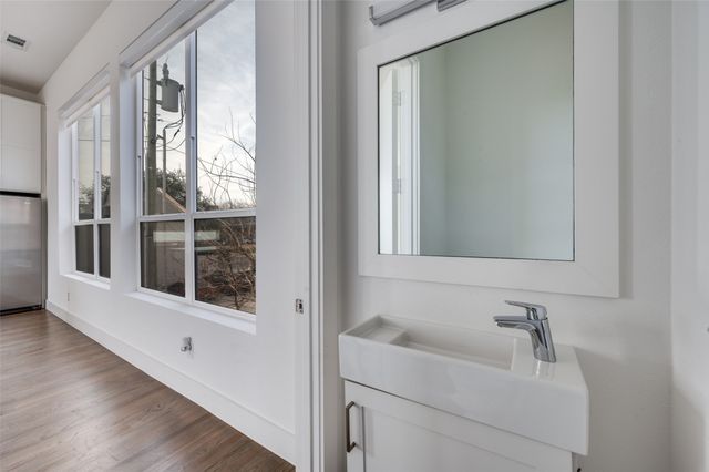 2317 Moser Avenue 106, Dallas, TX 75206