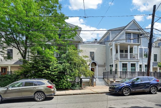 17 Ivaloo St 6, Somerville, MA 02143