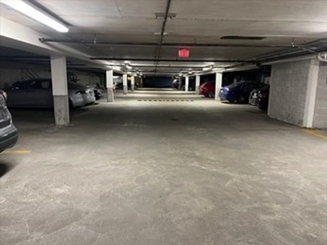 17 Ivaloo St 6, Somerville, MA 02143