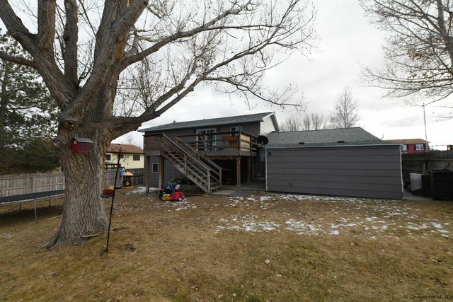 952 WILLOW DR, Wheatland, WY 82201
