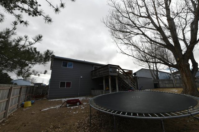 952 WILLOW DR, Wheatland, WY 82201