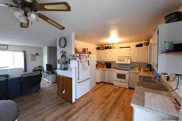 952 WILLOW DR, Wheatland, WY 82201