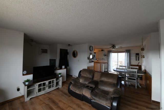 952 WILLOW DR, Wheatland, WY 82201