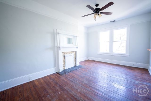 216 W W 41st Street, Savannah, GA 31401