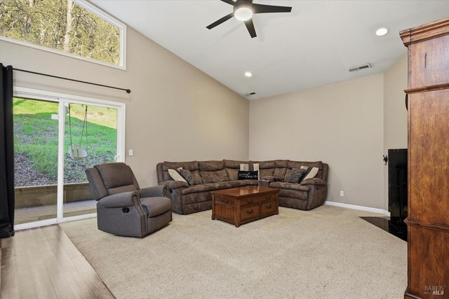 20158 Gold Flat Ct, Hidden Valley Lake, CA 95467