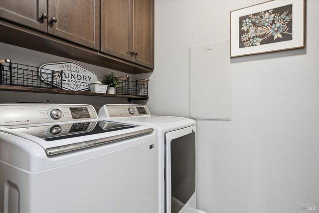 20158 Gold Flat Ct, Hidden Valley Lake, CA 95467