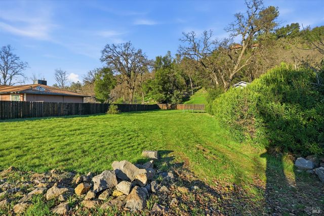 20158 Gold Flat Ct, Hidden Valley Lake, CA 95467