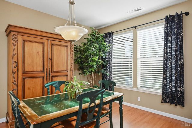 20158 Gold Flat Ct, Hidden Valley Lake, CA 95467