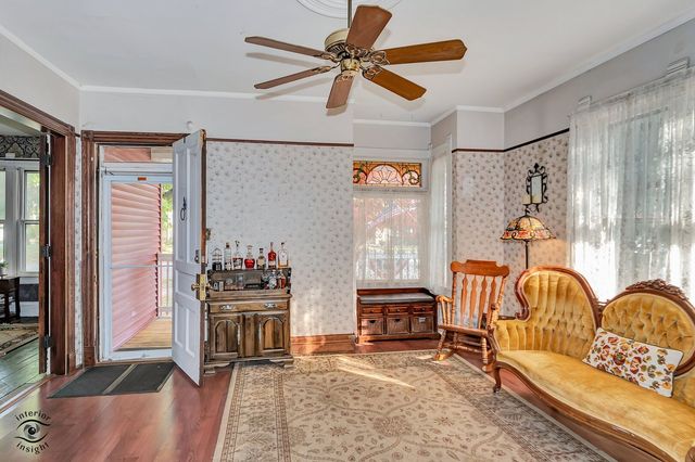 9402 Sproat Avenue, Oak Lawn, IL 60453