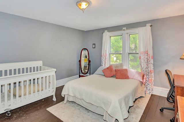 9402 Sproat Avenue, Oak Lawn, IL 60453