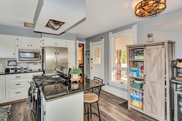 9402 Sproat Avenue, Oak Lawn, IL 60453