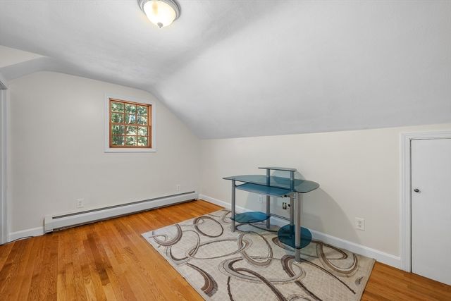 6 Sunrise Ave, Auburn, MA 01501