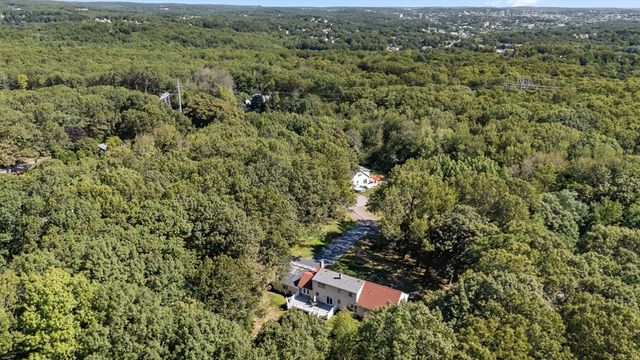 6 Sunrise Ave, Auburn, MA 01501