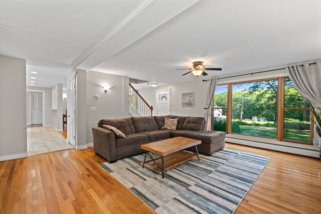 6 Sunrise Ave, Auburn, MA 01501