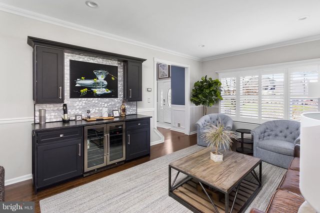 18 ANNIE LN, Robbinsville, NJ 08691