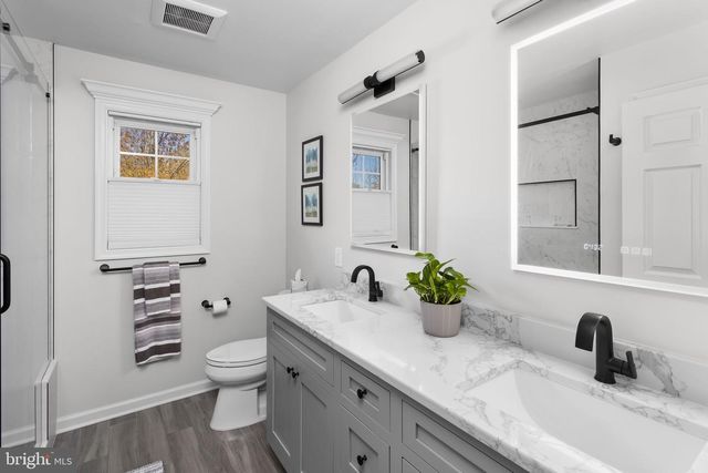 18 ANNIE LN, Robbinsville, NJ 08691