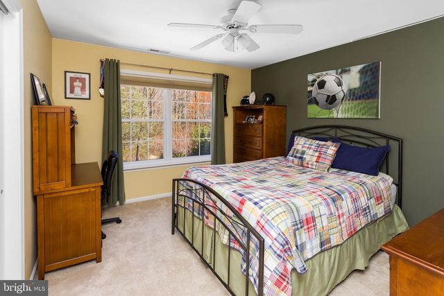 18 ANNIE LN, Robbinsville, NJ 08691