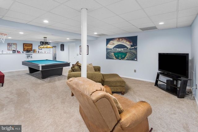 18 ANNIE LN, Robbinsville, NJ 08691