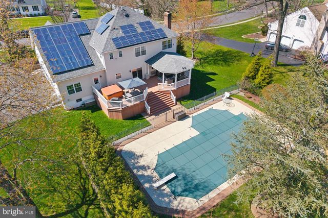 18 ANNIE LN, Robbinsville, NJ 08691