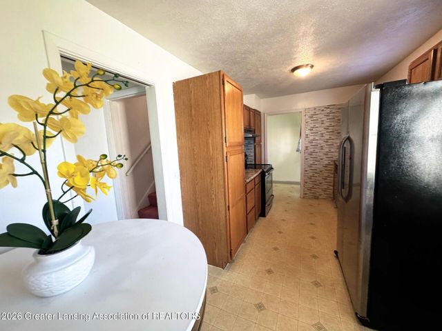 1510 W Saint Joseph Street, Lansing, MI 48915