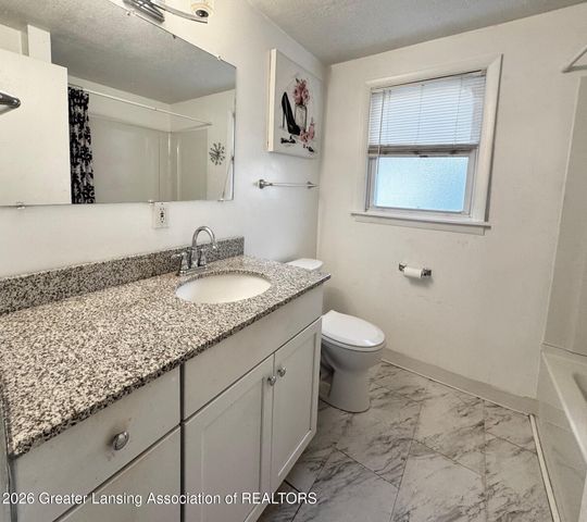 1510 W Saint Joseph Street, Lansing, MI 48915