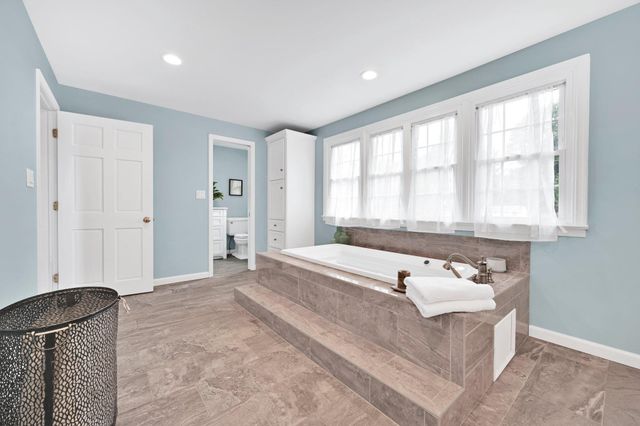 1625 E STRASBURG RD, West Chester, PA 19380