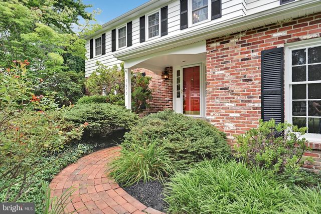 1625 E STRASBURG RD, West Chester, PA 19380