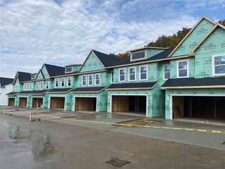 3327 Kings River Street 46, Wyoming, MI 49418