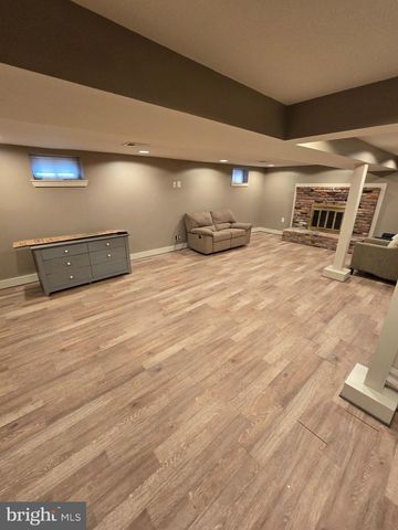 13 DUBLIN DR, Lutherville Timonium, MD 21093