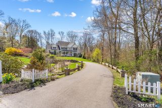 21 Fir Tree Drive North, Branford, CT 06405