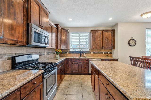 265 E SALEM PARK CIR, Salem, UT 84653