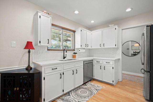 11900 Oakbrook DR, Austin, TX 78753