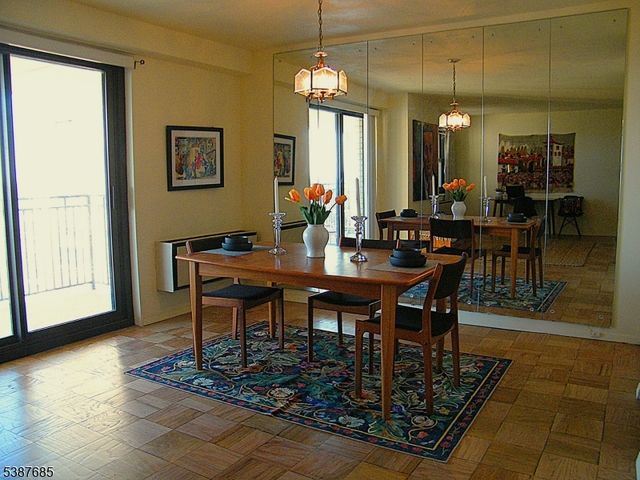 7855 Boulevard East 11F, North Bergen Twp., NJ 07047