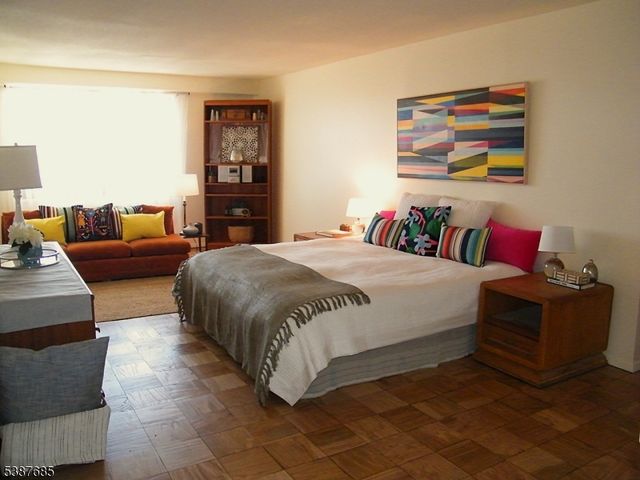 7855 Boulevard East 11F, North Bergen Twp., NJ 07047