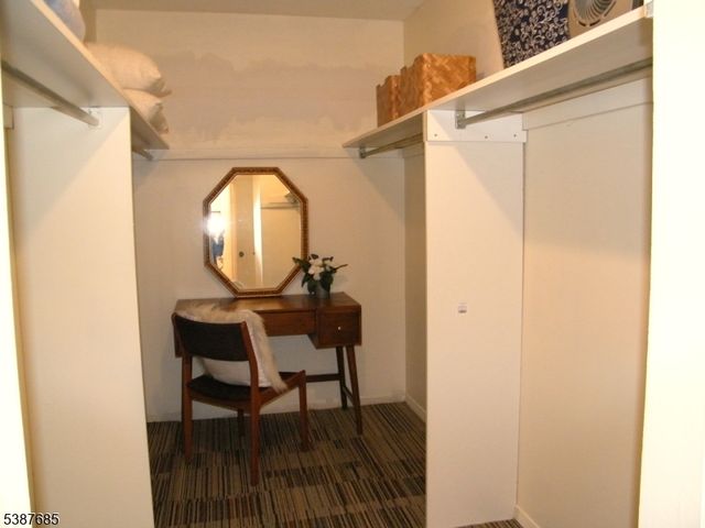 7855 Boulevard East 11F, North Bergen Twp., NJ 07047