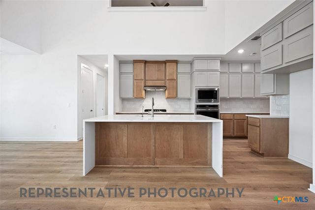 6413 McMurtry Street, Austin, TX 78747