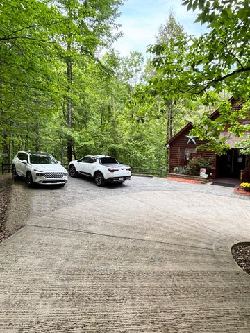 3046 Walters Way, Sevierville, TN 37862