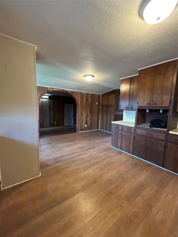 530 W 1st Street, Freeport, TX 77541