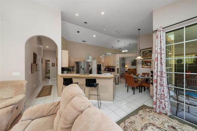6781 W LIVINGSTON STREET, Orlando, FL 32835