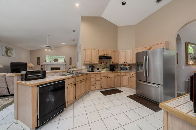 6781 W LIVINGSTON STREET, Orlando, FL 32835