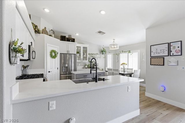 5848 Outraker Court, North Las Vegas, NV 89031