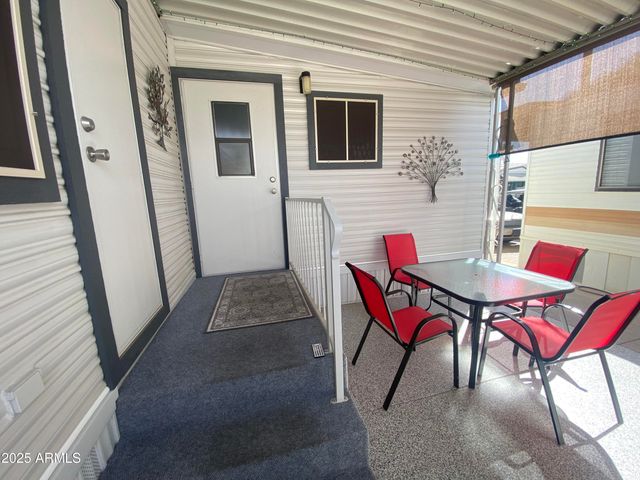 1478 W BLACKFOOT Avenue, Apache Junction, AZ 85119