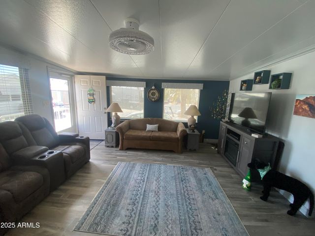 1478 W BLACKFOOT Avenue, Apache Junction, AZ 85119