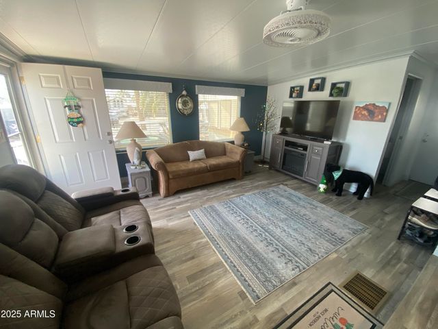 1478 W BLACKFOOT Avenue, Apache Junction, AZ 85119